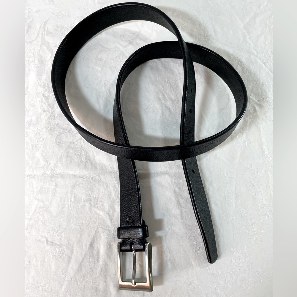 Nordstrom Men's Black Leather Crossover Belt Sz 44 Silver Buckle